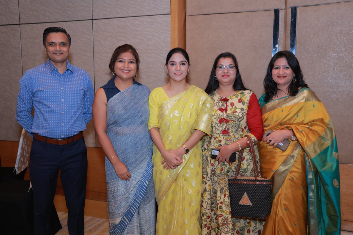 SystiqueStories's tweet photo. @hsccorp @vinodsood It is a matter of #pride, #happiness and extreme #jubilation that #HSCians who joined us in our journey 17 years ago when we started, are still standing #strong with us and #motivating us to keep #ReachingBeyond…
2/3 https://t.co/BZR7W3tStc