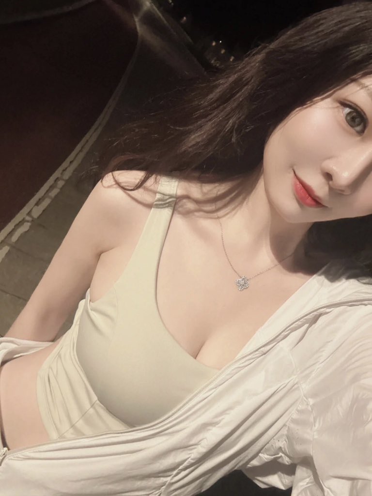 ThatLBeLaxP's tweet photo. 好好运动的话还是可以回到19岁的状态哦。 https://t.co/1X0HTxm1ob