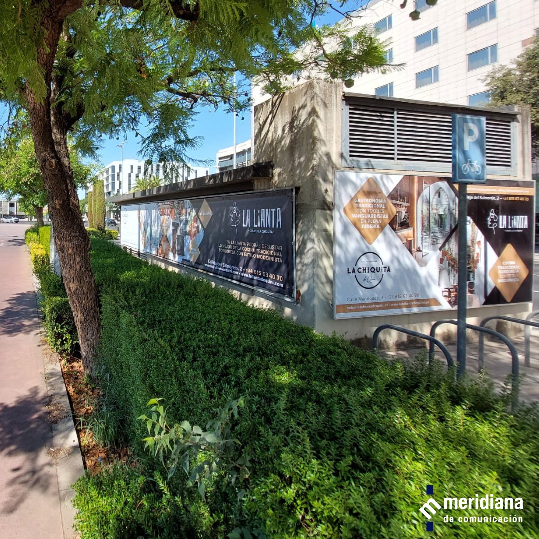 Meridianacom's tweet photo. 🚚✨ La Chiquita de Quini ha confiado en nosotros y en nuestro soporte estrella, los casetones del Vial Norte, para llevar su mensaje a lo más alto. 

¡Estamos emocionados por trabajar juntos y lograr impacto en cada paso! https://t.co/VwGRJJ4xk7