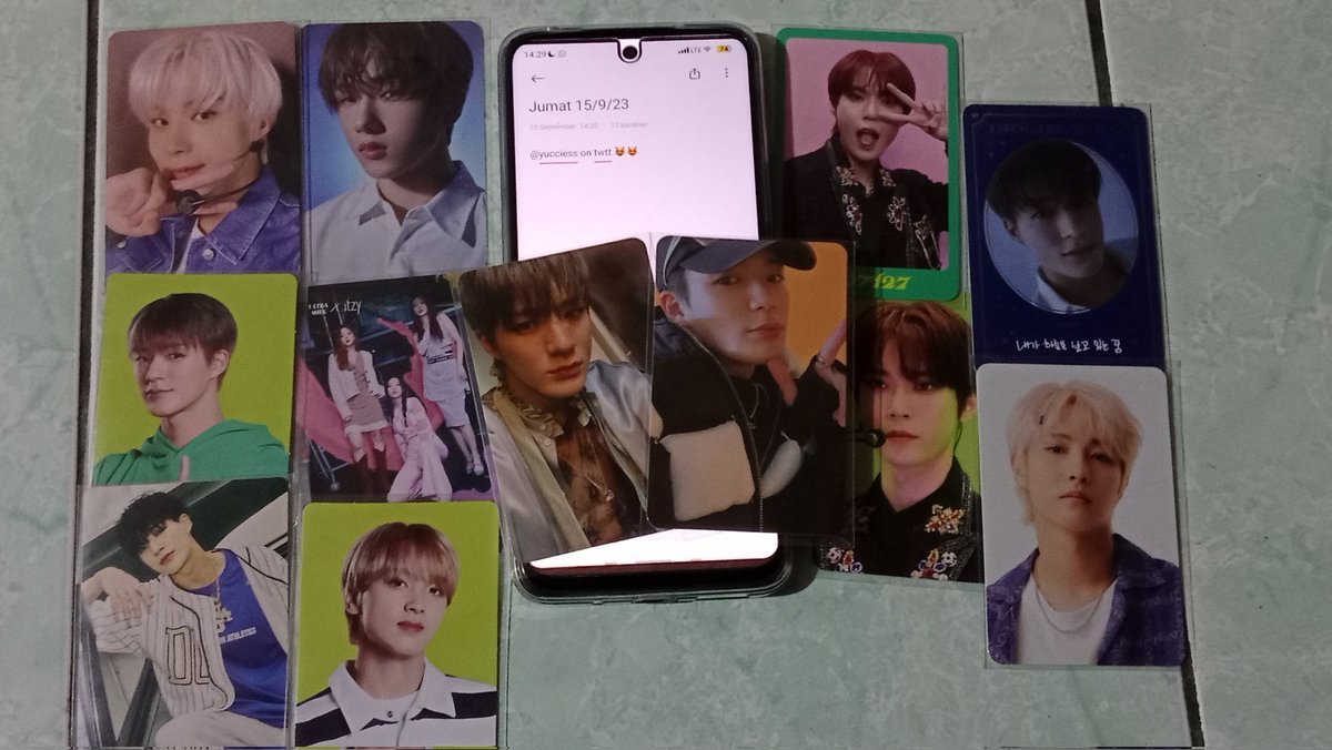 ternyata di kolbuk masih ada cuyy, clearance 20k / ea. Konsep 10k. Jeno abs 35k ya coegg #wts #pasarNCT #zonauang #zonajajan