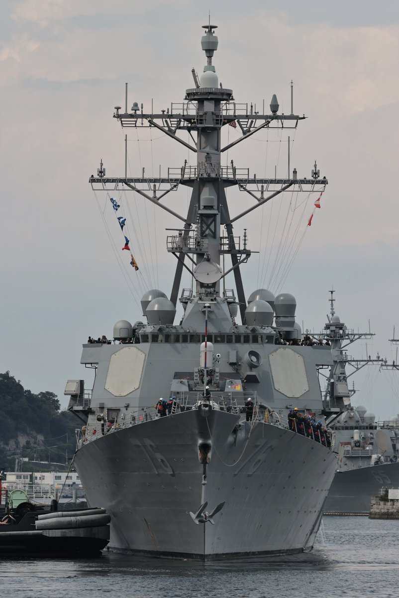 svXwunjkknbmZYw's tweet photo. #このタグをみた人はド正面写真を貼る
🇺🇸DDG-76 USS Higgins https://t.co/3e46tQKysB