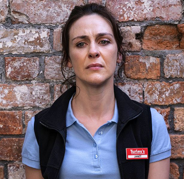 danmc2's tweet image. SOFT CENTRES: A #RomCom set in #Belfast? Yes, that's what writer #DavidIreland &amp;amp; #SkyAtlantic give us in #TheLovers. But how good is the show starring @roisingni #JohnnyFlynn #ConlethHill &amp;amp; #AliceEve?.. loveitinpomona.blogspot.com/2023/09/soft-c… #RoisinGallagher