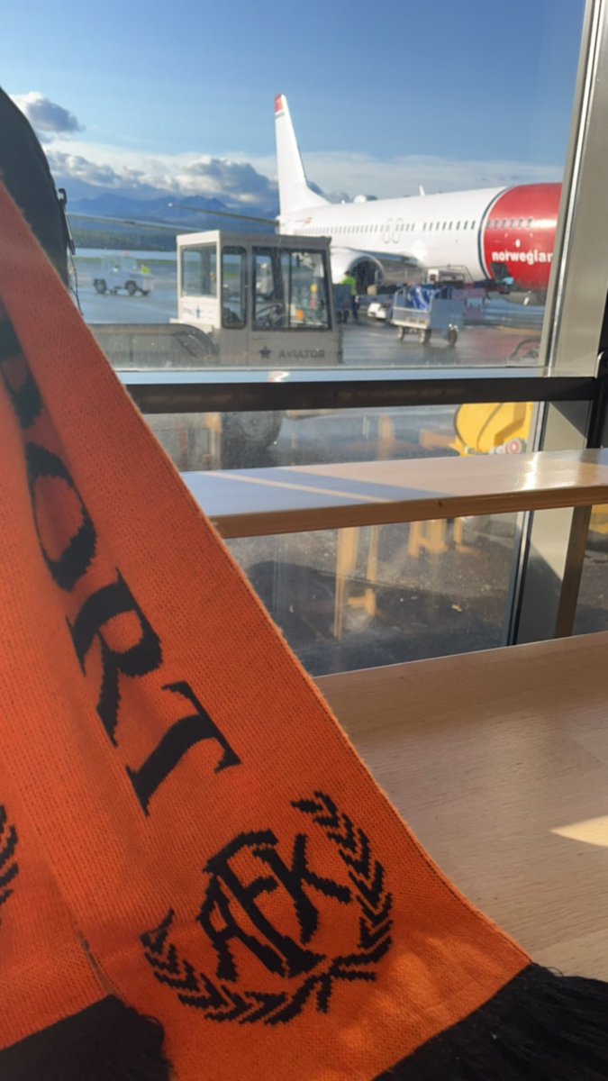 Årø-Gardermoen. Siste bortetur i år for min del, med mindre <a href="/AalesundsFK/">Aalesunds Fotballklubb</a> mot alle odds har noe å spille for i Skien 3.desember.