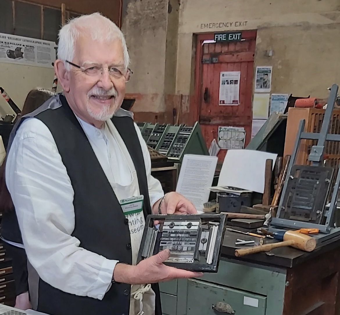 We are open today from 11am - 3pm at @BlicklingHallNT for @NorfolkHODs -  

Come and try out some printing for ‘Set in Your Ways: Creativity Unwrapped!’

#HotOffThePress