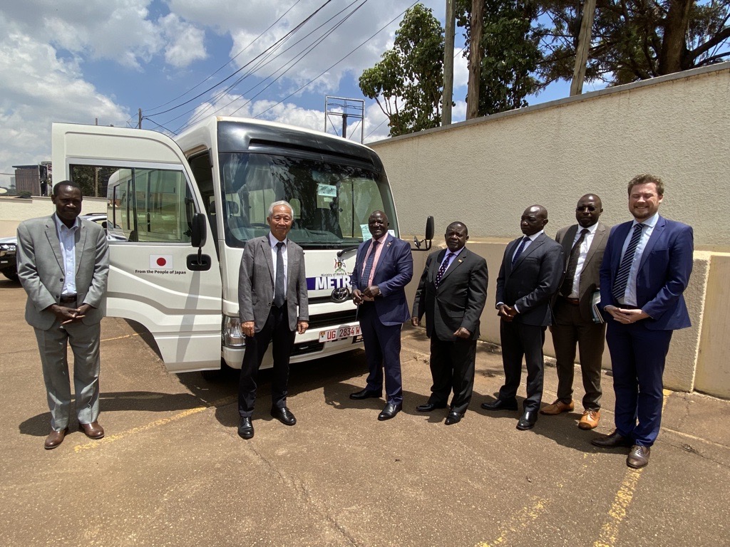 On 13 Sep, Amb Fukuzawa attended the Project Steering Committee for the Project for Development of Construction Equipment Operator Training Center. During the committee, he handed over the minibus for trainers commute. He hopes for smooth project implementation and completion!