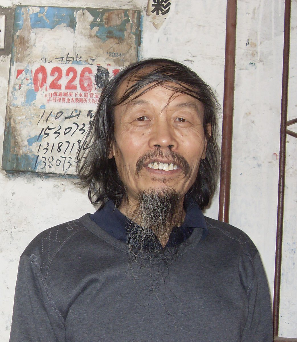 <a href="/cskun1989/">David Tsai/蔡慎坤</a> 看到这篇文章深深的感觉到；颜昌海老先生受到的伤害比较我在共产党的大牢里面遭的罪还要多。