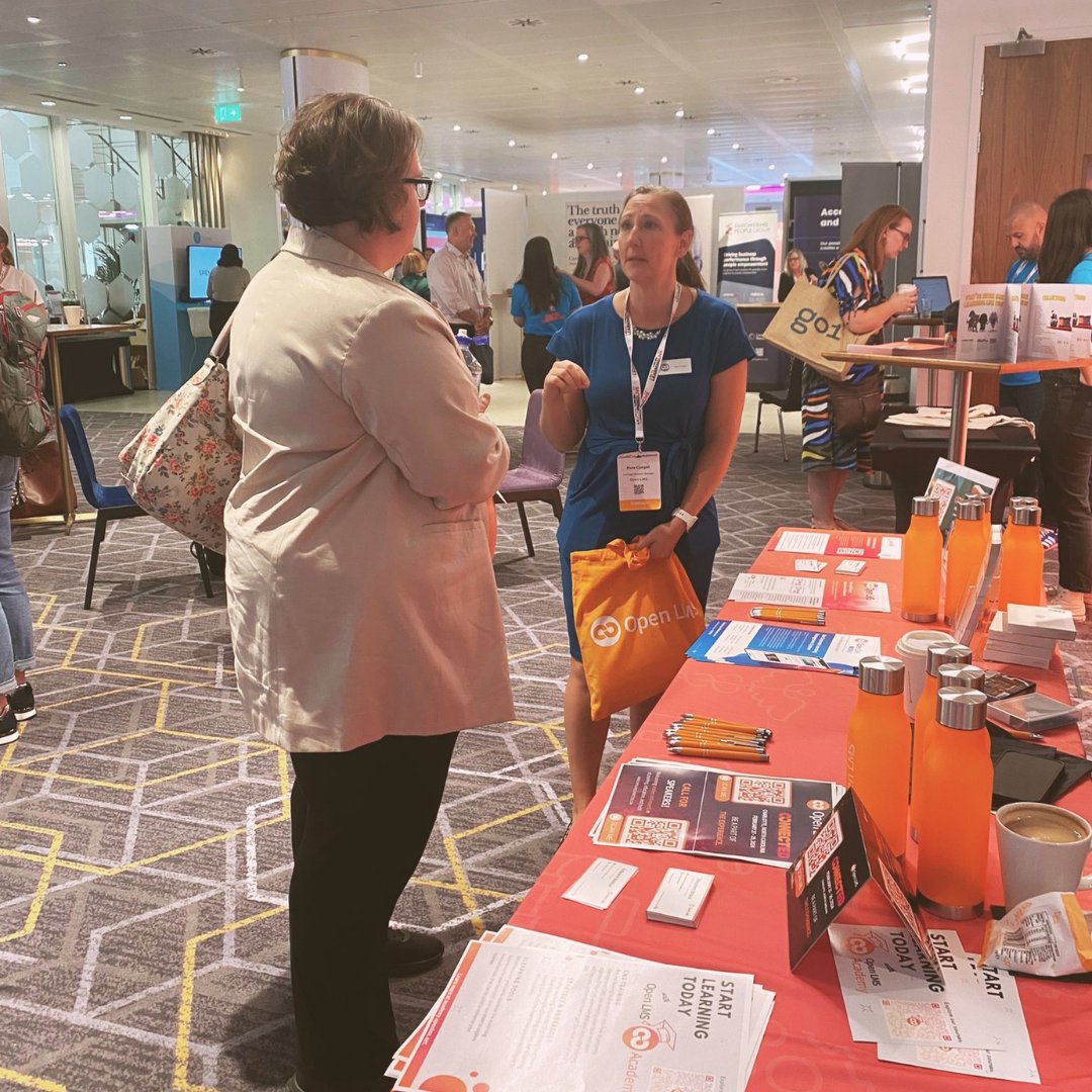 Open_LMS's tweet photo. That's mission accomplished for #LEARNINGLIVE in London! 🇬🇧 It was lots of fun chatting with new connections and our clients about #WorkplaceEducation and thinking differently about our approach to #LearningAndDevelopment. 😄
@YourLPI https://t.co/v3oQiqrgrN