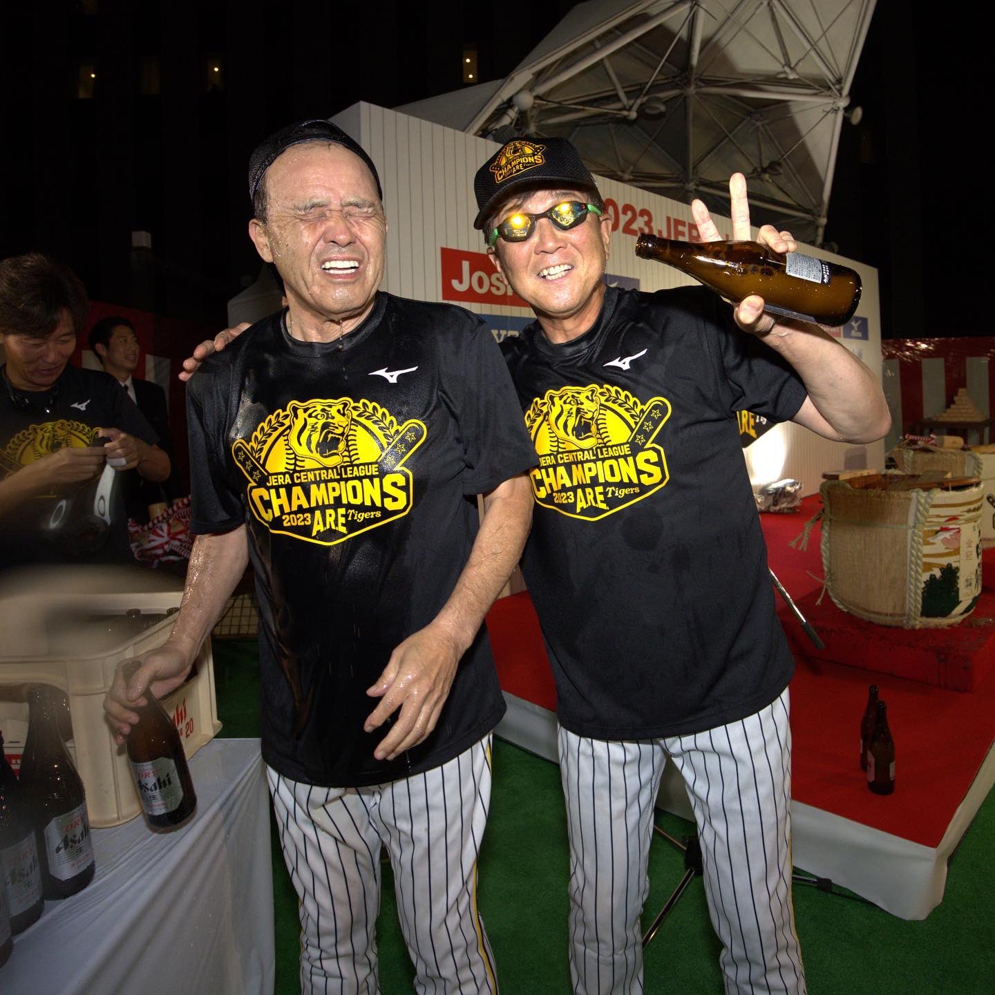 阪神タイガース　岡田彰布監督　優勝日本一　ボブルヘッド 阪神タイガース 岡田彰布監督 優勝日本一 ボブルヘッド - メルカリ