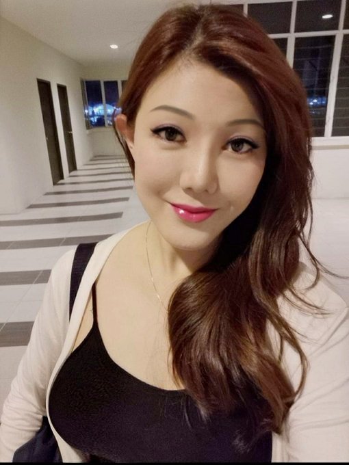 超熟人妻太太，风骚熟淫妇，淫母 tweet media