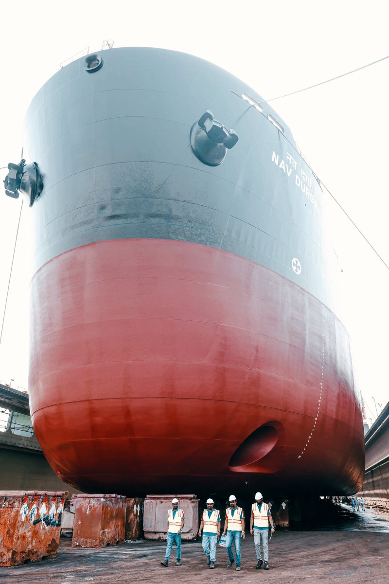 Sanalvariyath's tweet photo. #worldofengineering #drydock #photography #canoneosr5 #dubai #drydocksworld #ship #canon #sanalvariyathphotography https://t.co/NRWFeghHuJ