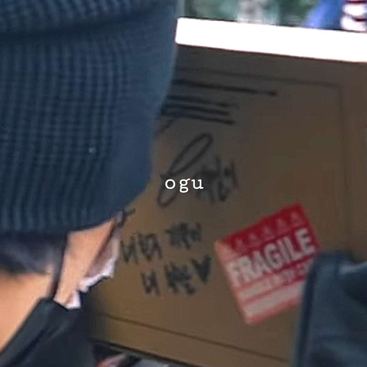 951230_951013's tweet image. 아 퓌발 앨범 싸인 메시지 ㅋㅋㅋㅋㅋㅋㅋㅋㅋㅋㅋㅋㅋㅋㅋㅋㅋㅋㅋㅋ
🐻 To. 지민이
내 친구 지민이 내 부랄 ♥︎
ㅋㅋㅋㅋ ㅋㅋㅋㅋㅋㅋ ㅋㅋㅋㅋ ㅋㅋㅋㅋㅋㅋ ㅋㅋㅋㅋㅋ 
내가 본게 맞아요?...