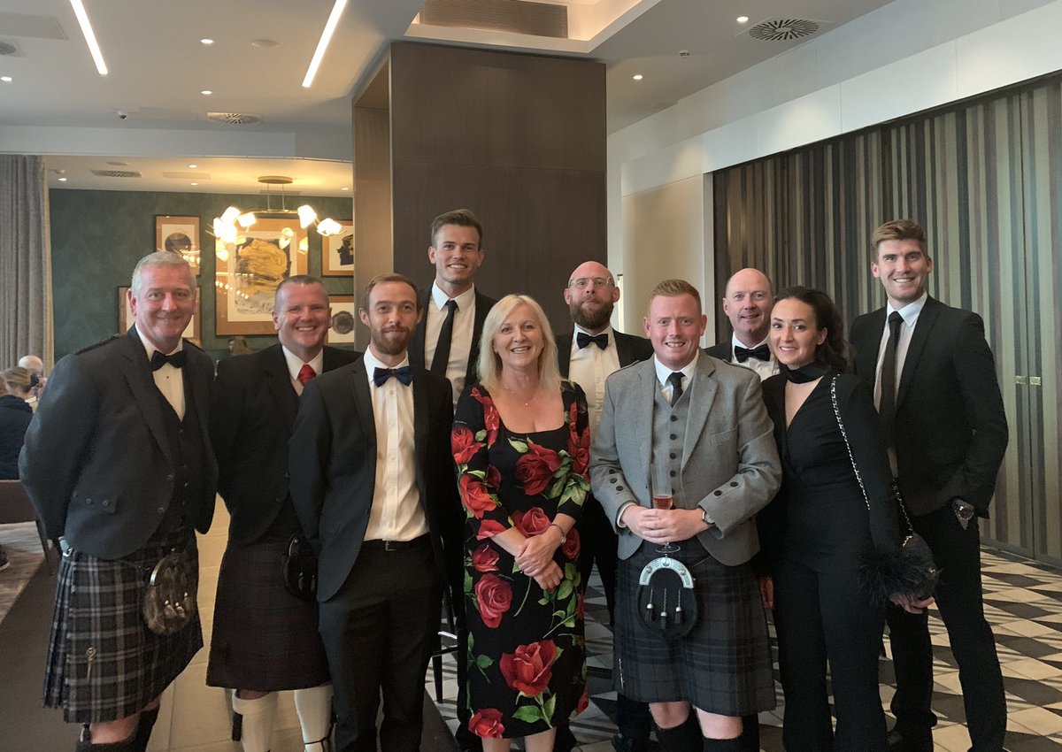efb615's tweet photo. Thank you @whitelock_alan & Angus Watson @OldCourseHotel for a great evening at the @Piper_Sandler #SportsChallenge dinner @PandJLive raising funds for @MaggiesCentres @Autism_ND @inchgarthcc & #TheBreadmaker https://t.co/P1VwheTiho