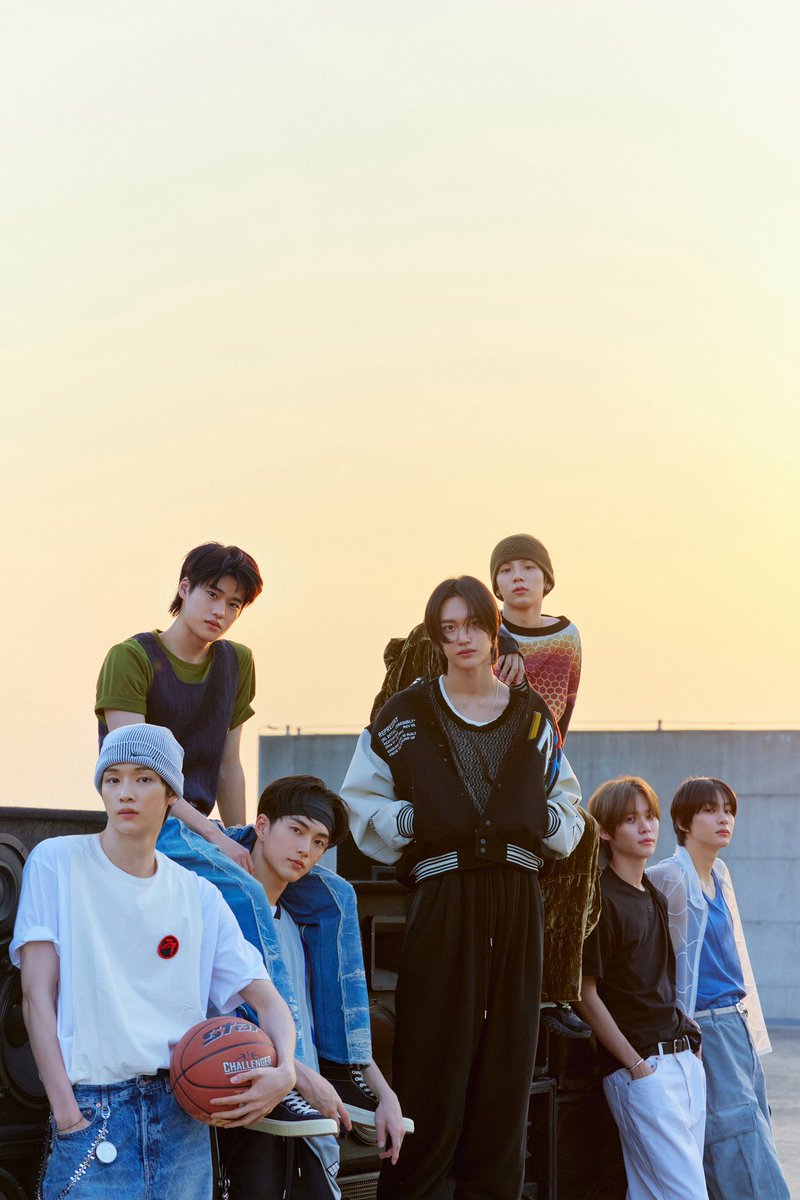 antonleefan's tweet photo. 230915 뮤직뱅크 후기 #RIIZE #라이즈 

오늘 착장 이거!!! 그리고 1위 후보래요 애들 🥺🧡 1위 공약은 앵콜 무대를 릴레이 댄스로 하겠다고 하셨음… https://t.co/RgGvyAiLht