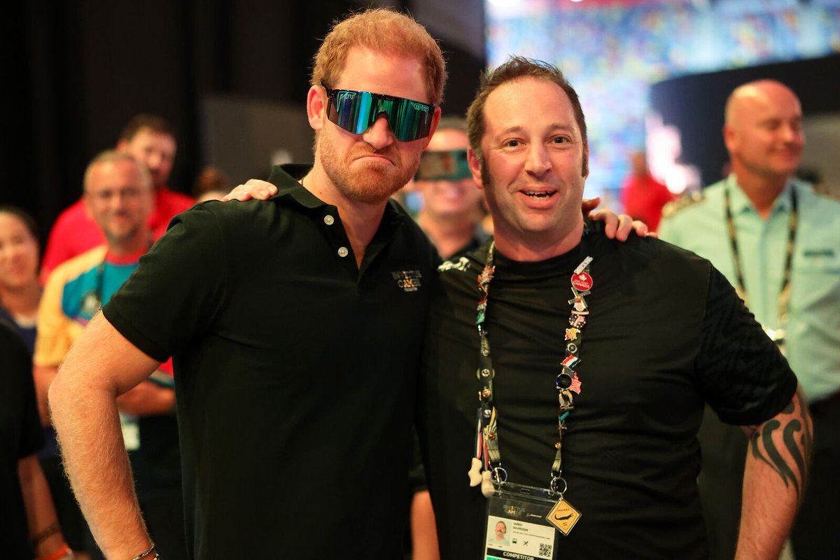 InvictusGamesDE's tweet image. From all of us at the @InvictusGamesDE, a heartfelt HAPPY BIRTHDAY to the founder and patron of @WeAreInvictus, Prince Harry, The Duke of Sussex 💛 You've given hope, inspired millions and never stop putting a smile on peoples faces 🫡