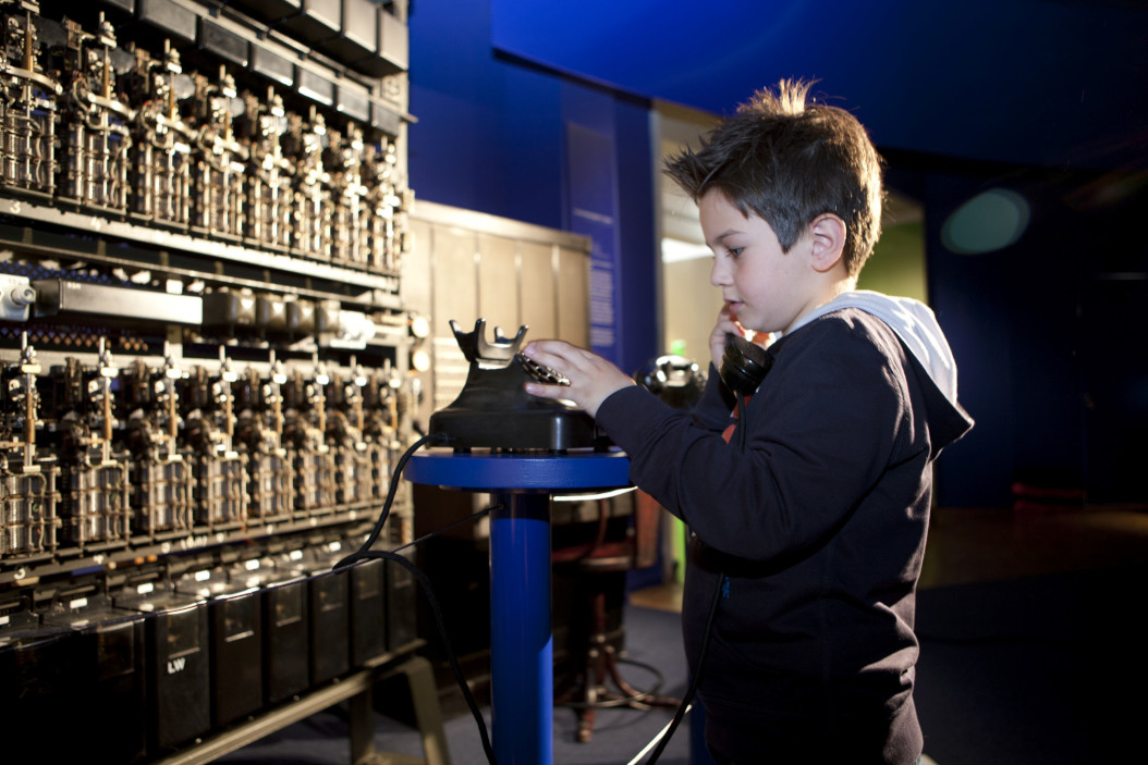 Museum für Kommunikation Nürnberg (@mfk_nuernberg) on Twitter photo Historische Telefontechnik könnt ihr heute wieder kennenlernen, wenn unsere ehrenamtlichen <a href="/DGPT_org/">DGPT</a> Mitglieder noch bis 12 Uhr unsere Vermittlungsanlagen warten. Sie freuen sich über Euren Besuch.
<a href="/AB_Hornung/">AB_Hornung</a> <a href="/RainerEzabo/">Rainer Eck</a> <a href="/Nuernberg_Info/">Tourismus Nürnberg</a>
<a href="/el_schneider/">Elke Schneider</a> <a href="/LstfMBY/">Landesstelle nichtstaatliche Museen in Bayern</a> <a href="/NuernbergKultur/">NürnbergKultur</a> Historische Telefontechnik könnt ihr heute wieder kennenlernen, wenn unsere ehrenamtlichen <a href="/DGPT_org/">DGPT</a> Mitglieder noch bis 12 Uhr unsere Vermittlungsanlagen warten. Sie freuen sich über Euren Besuch.
<a href="/AB_Hornung/">AB_Hornung</a> <a href="/RainerEzabo/">Rainer Eck</a> <a href="/Nuernberg_Info/">Tourismus Nürnberg</a>
<a href="/el_schneider/">Elke Schneider</a> <a href="/LstfMBY/">Landesstelle nichtstaatliche Museen in Bayern</a> <a href="/NuernbergKultur/">NürnbergKultur</a>