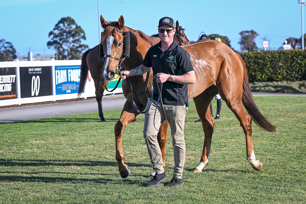Liam Howley Racing (@howleyracing) on Twitter photo The Briseis Club sponsored Race 7 <a href="/GeelongRaceClub/">Geelong Racing Club</a> today - a proud group of locals - it was fantastic to win it and celebrate with them!
New York Hurricane was given a perfect ride by Jason Maskiell and won again for a very supportive bunch of owners.
Awesome result all around! The Briseis Club sponsored Race 7 <a href="/GeelongRaceClub/">Geelong Racing Club</a> today - a proud group of locals - it was fantastic to win it and celebrate with them!
New York Hurricane was given a perfect ride by Jason Maskiell and won again for a very supportive bunch of owners.
Awesome result all around!