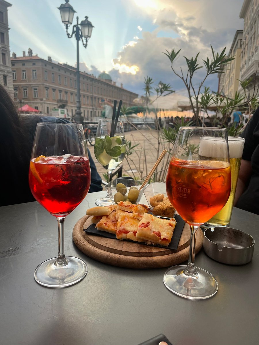 Aisling Dunn tweet media