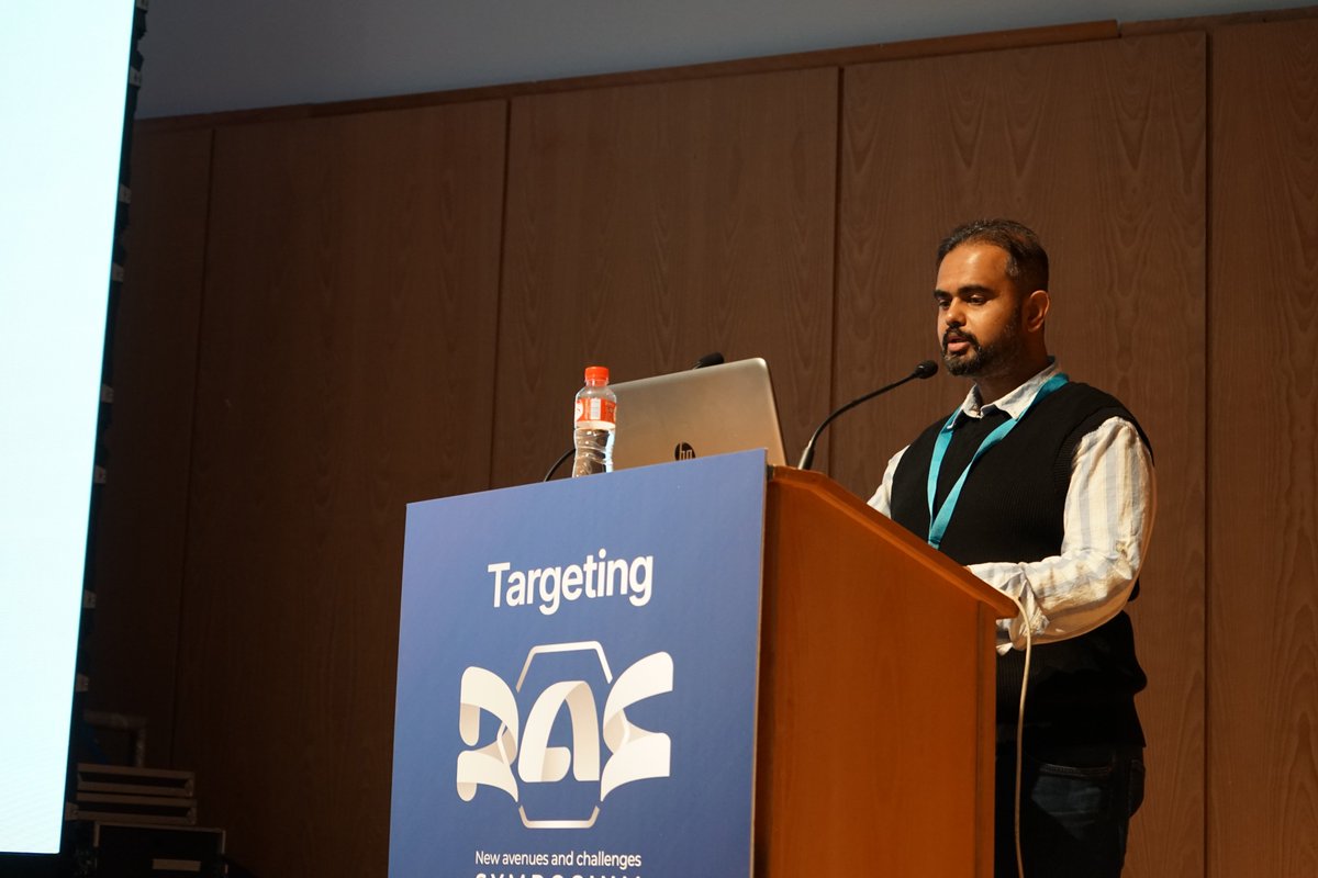 ciccancer's tweet photo. We ended the ninth session with the short talk given by Mukund Sharma "Convergence of RAS and PP2A activity on the phosphoregulation of chromatin repressor complexes”. https://t.co/mopQgY42hX