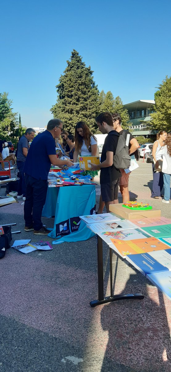 InspeAixMrs's tweet photo. #JDAinspé @InspeAixMrs site #Marseille St Jérôme
Les étudiants de Master 1 et 2 à la rencontre de nos partenaires, associations, services @univamu, éditeurs et syndicats.
#viedessitesinspé https://t.co/ELyeChYNov