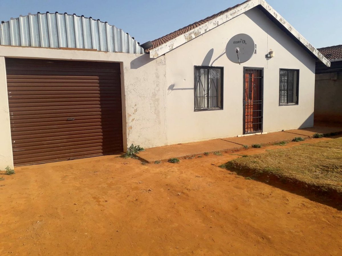 Sithebe_Realty's tweet photo. Location:
Lenasia Ext 13 (319 SQM)

Price:
R610K

Web link:
https://t.co/l81sJvenuw https://t.co/U1UV1NPFJf