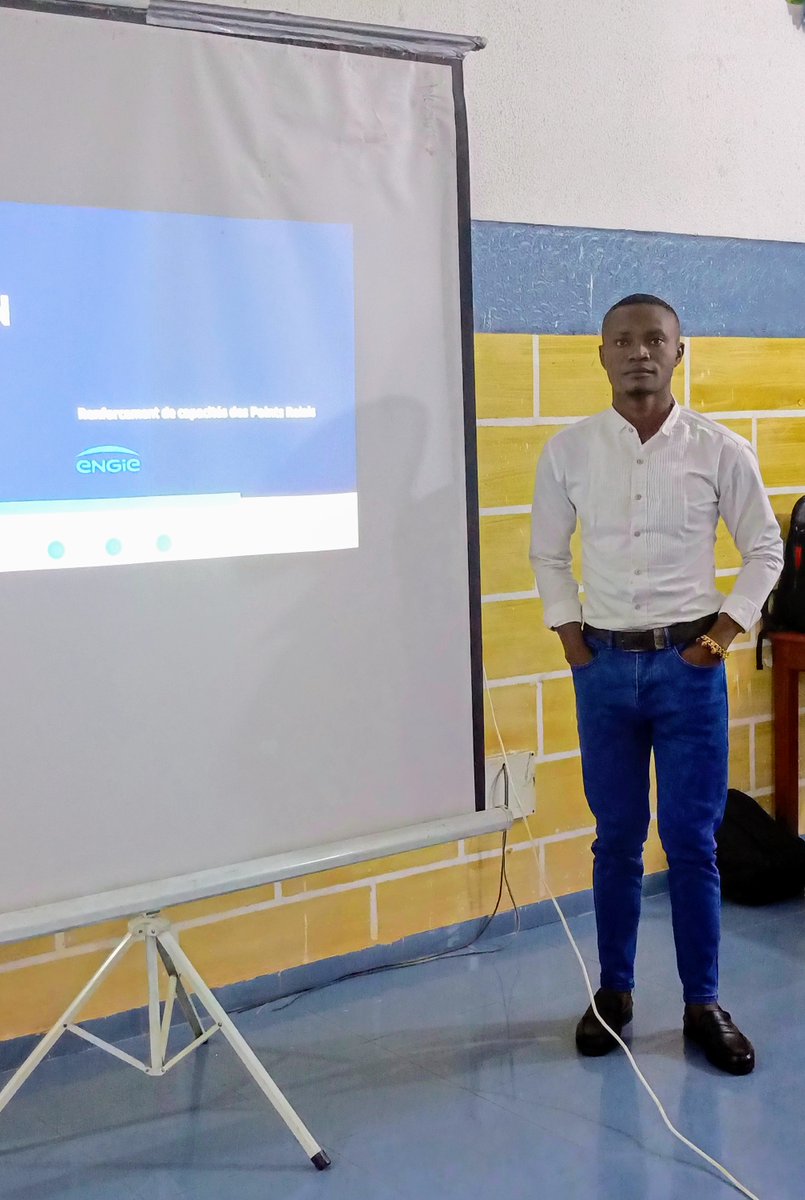 oguidi_ife's tweet photo. Atteindre la transition vers les énergies durable avec 20millions de personnes impactées d'ici 2025 est l'objectif assigné par #ENGIEénergyAccess sous la marque #MYSOL au Bénin.
#RenforcementCapacitéPartenaire #WIN2WIN https://t.co/cQta06j5d4