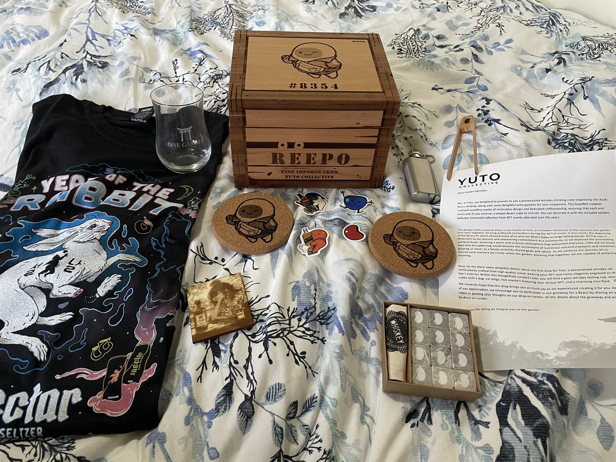 reepowtf's tweet photo. Damn I’m actually super impressed with what my boi @Alex_Pyk and @karlitos_fritos from @YutoCollective custom produced and delivered to me.

This sweet Beanz gear is gonna turn me into even more of an alcoholic 😳🥃 https://t.co/VMLORHJtXq