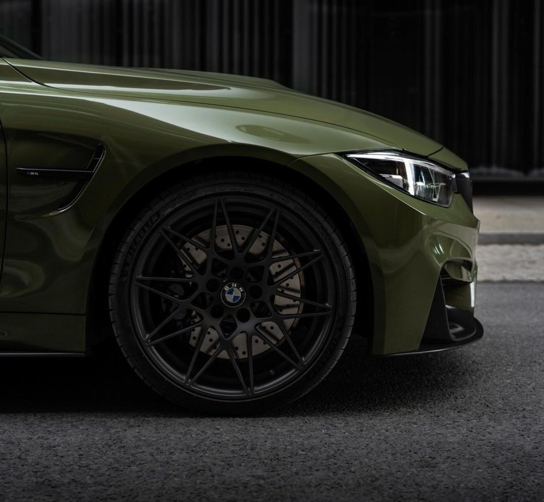 ExoticBMW's tweet photo. Urban Green BMW M4 Competition 🐊 https://t.co/zGpiCuNlwg