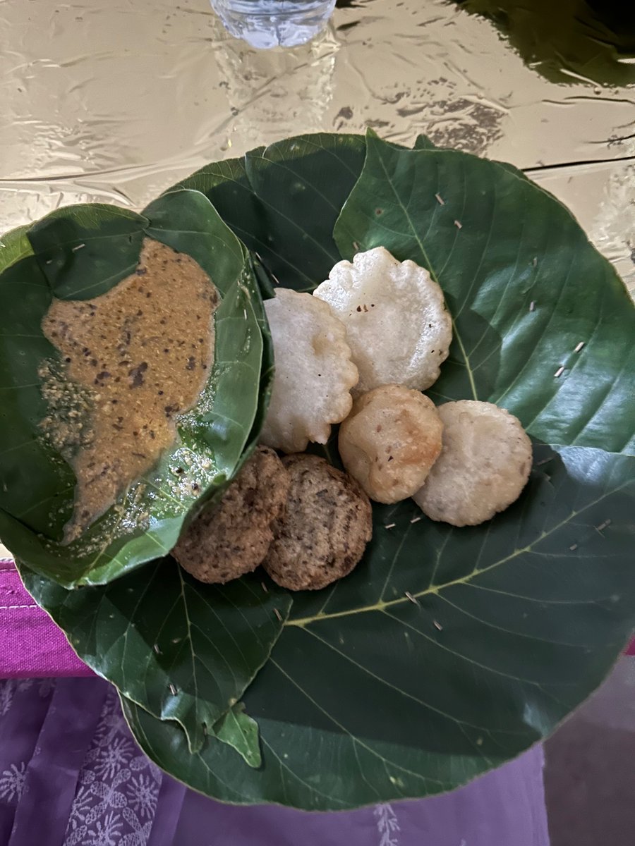 srija_p_23's tweet photo. मौका मिला तो फिर मिलेंगे...!!
अब तक जो मिला उसे हम समेट के रखेंगे...!!

#JHARKHAND😍
#Hidden treasure 💚 https://t.co/Le05sUnmIE