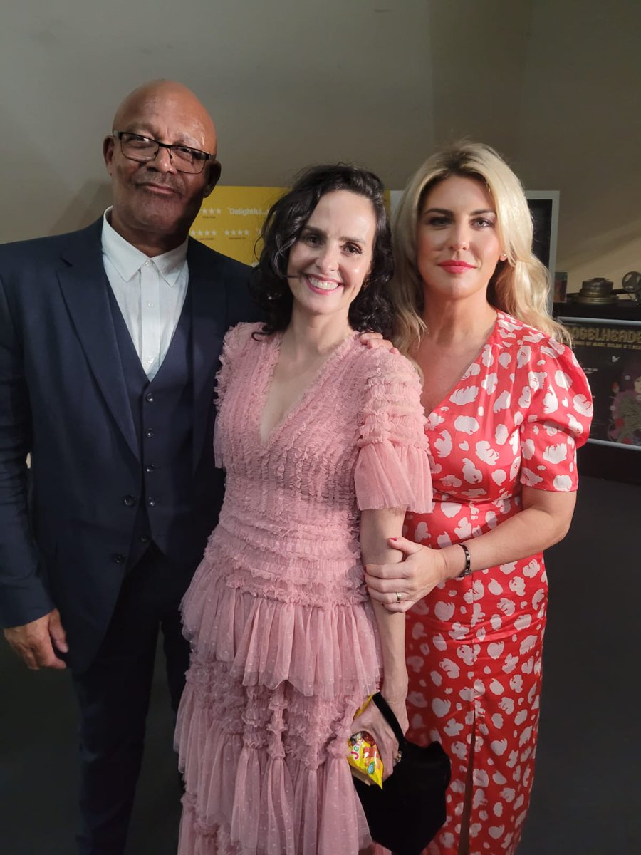 Good morning all.. Went to The #BolansShoes premiere last night,here with #MrsE and the stars of this beautiful film, #LeanneBest and #TimothySpall,please go and see this wonderful film even just watch 2 #craftsmen at work.. Leanne+Tim weren't bad either!🤣🤣🤣❤️❤️