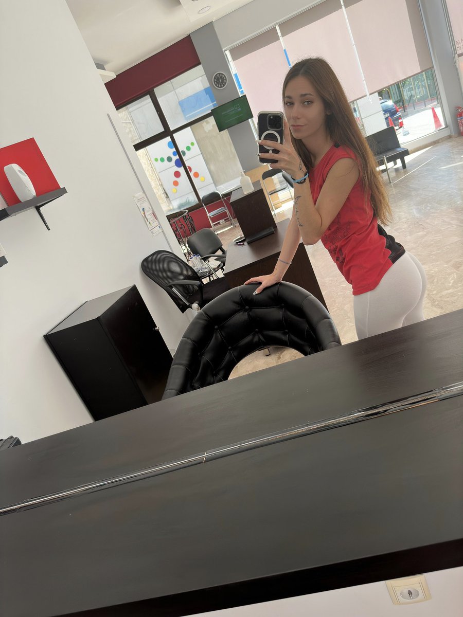 Gm future millionaires ❤️‍🔥
Have a amazing Friday 🫦