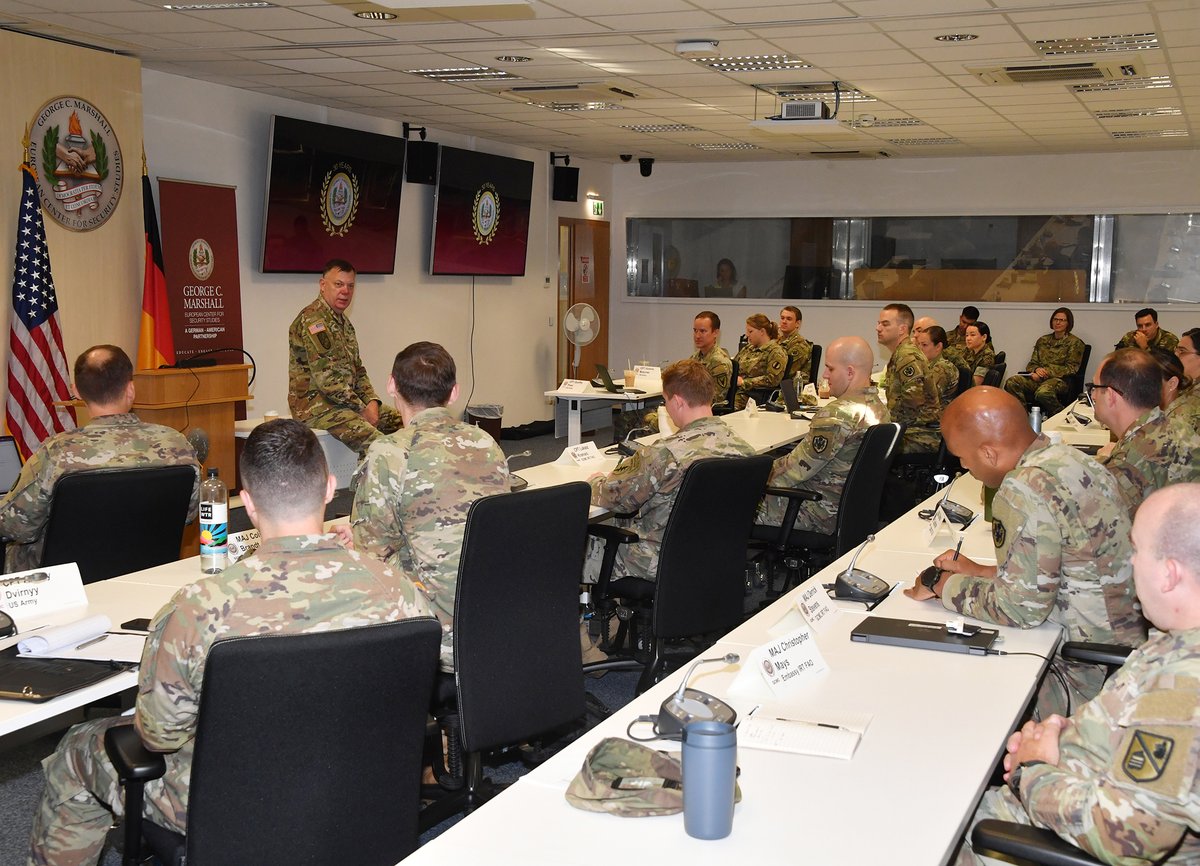 Marshall_Center's tweet photo. ๐ Brig. Gen. Garrick M. Harmon, Deputy Commanding General - Security Force Assistance, Security Assistance Group-Ukraine, Germany, engaged with a group of U.S. Foreign Area Officers at #GCMC this week during the 2023 Eurasian Security Studies Seminar. ๐
#SecurityStudies #FAOs https://t.co/2dY0wdMNwN