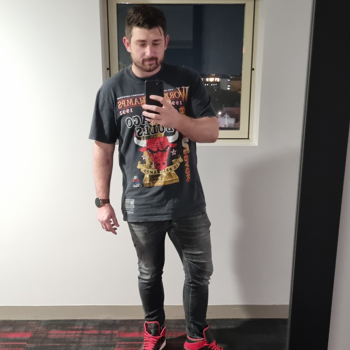 #NewProfilePic
Tell me that you hate me, and I'll tell you that I fucking love it.