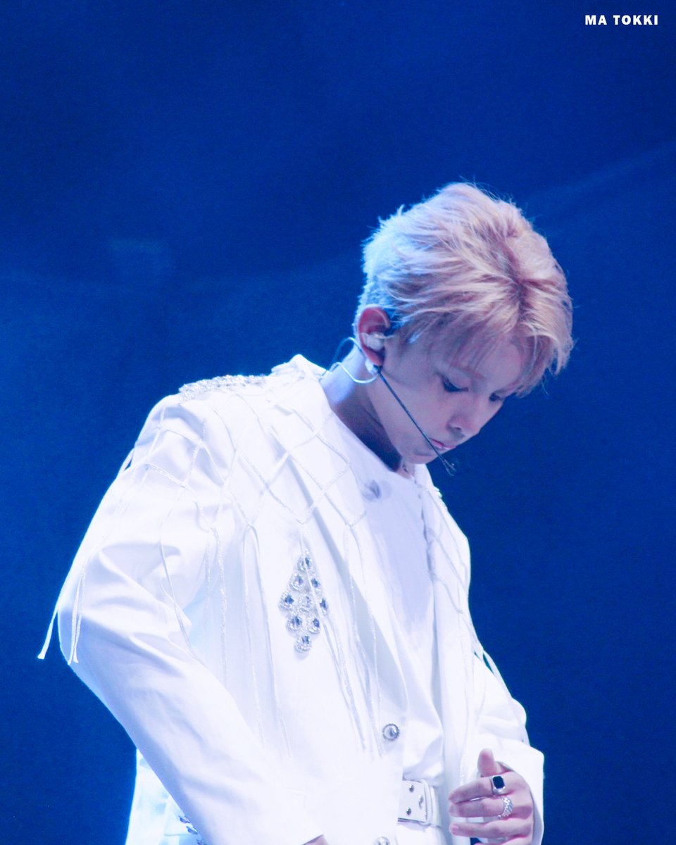 aBoy_from_Mars's tweet photo. 230909 호라이즌 첫콘서트 
우리 막냉이의 대 반전 모습 보고가세욤!!!😍😻👀
야생미 남성미 폭발💥
#HORI7ON_1STCON #HORI7ON #MARCUS #HORI7ON_MARCUS #호라이즌 #마커스 #호라이즌_마커스 https://t.co/wwWsP1uSZK