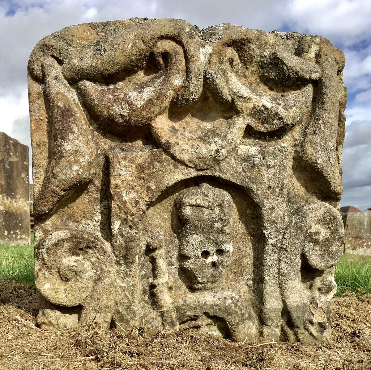 as_learn's tweet image. More amazing gravestones from Maybole Old Cemetery!
@Carrick_Academy pupils following in the footsteps of Betty Willsher, comparing current condition of gravestones with BW’s records.
Lots of well deserved Heritage Hero Awards👏
@mayboleregen
#ArchaeologicalLearning #HESsupported