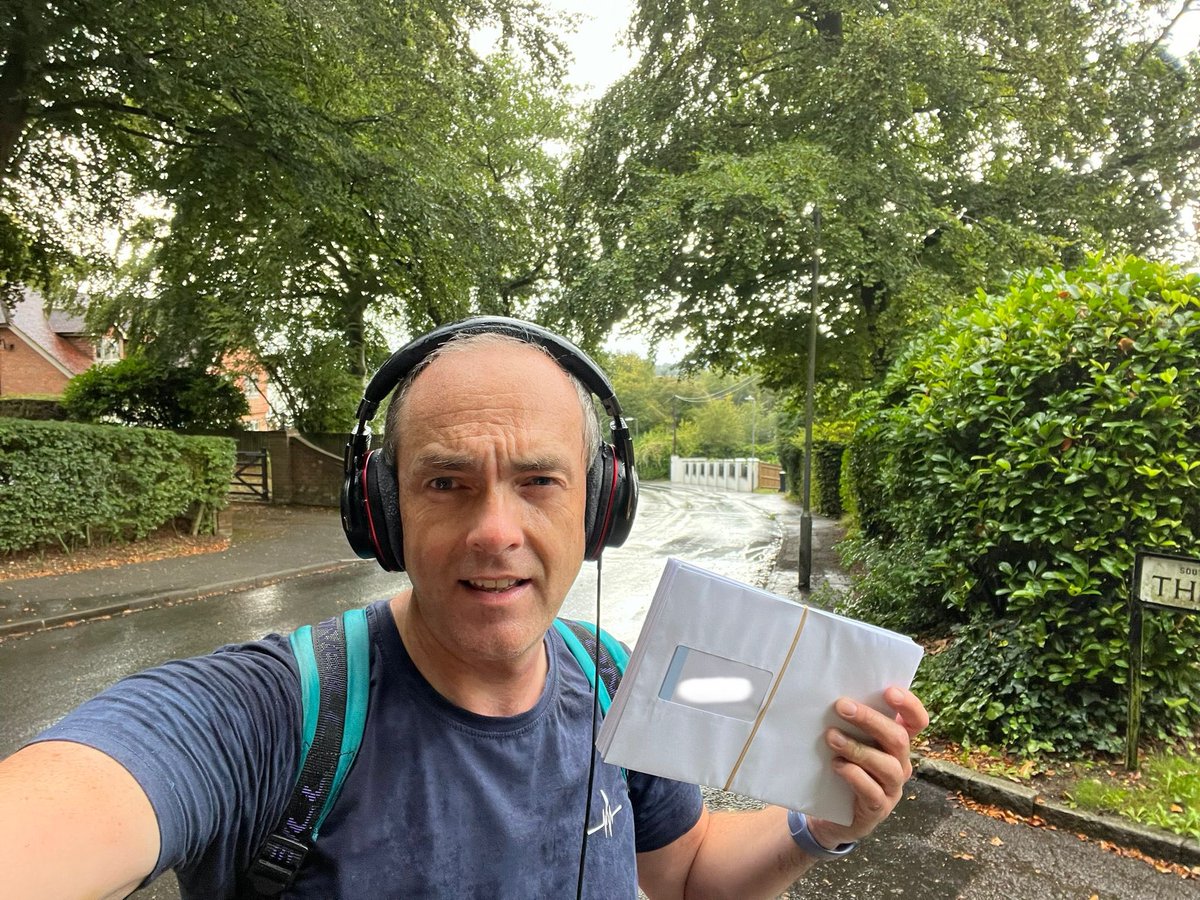Beaconsfield Conservatives (@beaconsfieldcca) on Twitter photo This week, our members have been braving both the good and the rough weather to spread a strong message from our <a href="/joymorrissey/">Joy Morrissey MP</a> MP.
#TheLocalChampionForBeaconsfieldMarlowAndSouthBucksVillages This week, our members have been braving both the good and the rough weather to spread a strong message from our <a href="/joymorrissey/">Joy Morrissey MP</a> MP.
#TheLocalChampionForBeaconsfieldMarlowAndSouthBucksVillages
