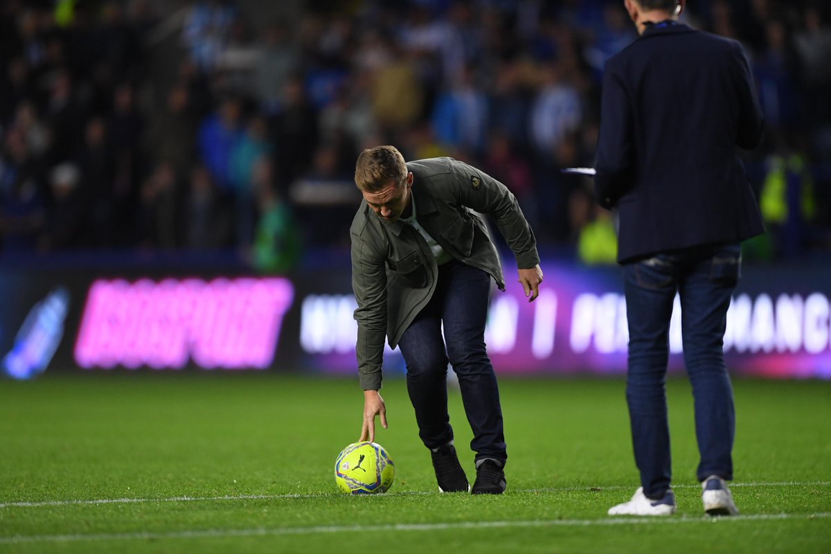 We're looking for 3⃣ supporters to take part in tomorrow's dizzy penalties challenge at half time! 

Simply like, repost, and comment below using #SHWIPS to have a chance of taking part! 🦉

#swfc