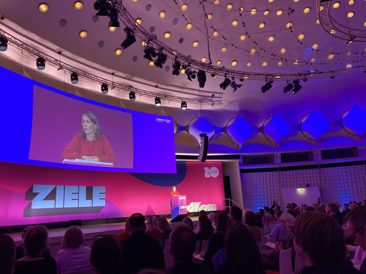 kkongress's tweet photo. .@ClaudMajor, eine der profiliertesten sicherheitspolitischen Expert:innen in Deutschland und Ritter des französischen Verdienstordens Ordre national du Mérite spricht heute auf dem #KKongress23 über Sicherheits- und Verteidigungspolitik. https://t.co/kD0NRimYlB