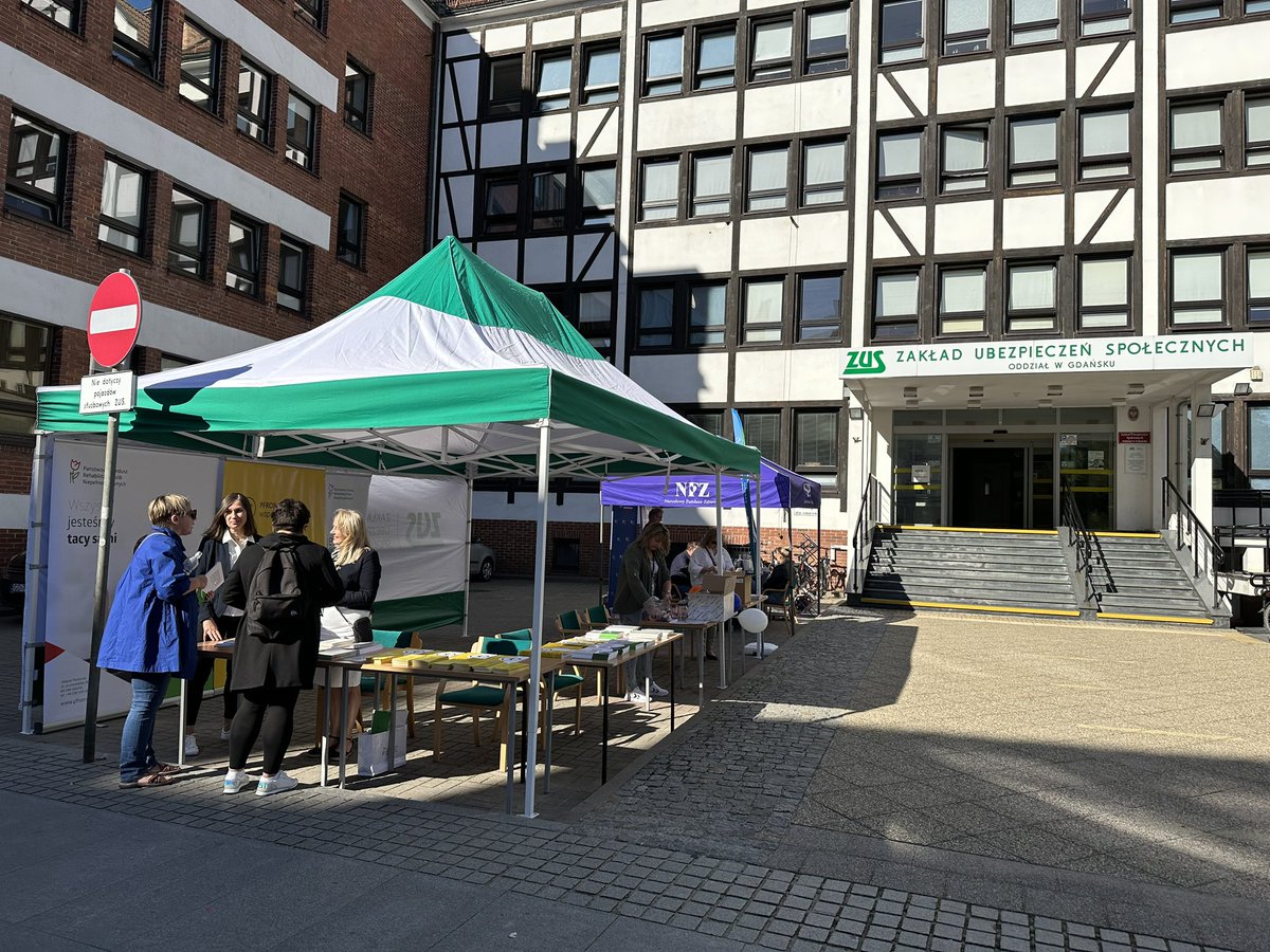 GdanskPfron's tweet photo. Pod hasłem #budzimyzrozumienie  trwa Dzień Osób z Niepełnosprawnością
w Gdańskim Oddziale #ZUS.
Odwiedź nas na ul. Chmielnej 27/33 i porozmawiaj z naszymi ekspertami #CIDON. https://t.co/RDdsP7hjGK