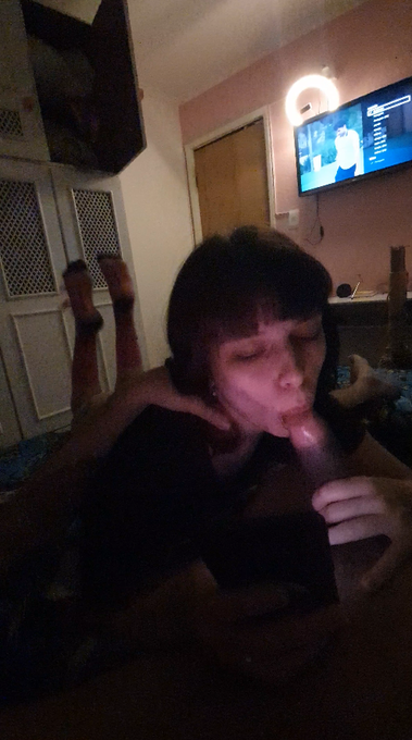 Ela pedindo Ifood enqto ja fazia o lanchinho :X https://t.co/lY2sE9P3S4