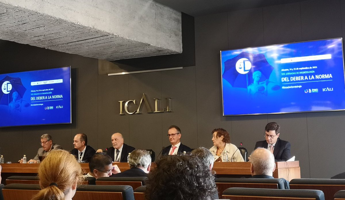 ICA_ESTELLA's tweet photo. #ICAESTELLA Seguimos en #VIIIJornadasDeDeontología en @ICALI_ColegAbog @Abogacia_es Debatiendo cuestiones controvertidas en expedientes disciplinarios y en el ejercicio de la profesión. https://t.co/6JoffvvI8G