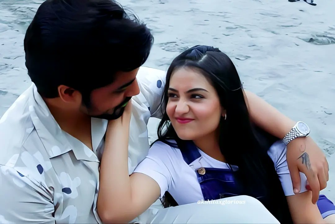 akshitaxqueen's tweet photo. #𝗞𝗼𝗶𝗔𝗽𝗻𝗮𝗡𝗮𝗵𝗶𝗛𝗼𝘁𝗮 𝘀𝗼𝗻𝗴 𝗶𝘀 𝗼𝘂𝘁 𝗻𝗼𝘄. 𝗣𝗹𝗲𝗮𝘀𝗲 𝗴𝗼 𝗮𝗻𝗱 𝘄𝗮𝘁𝗰𝗵 𝗮𝗻𝗱 𝘀𝗵𝗼𝘄𝗲𝗿 𝘆𝗼𝘂𝗿 𝗹𝗼𝘃𝗲 𝗴𝘂𝘆𝘀❤️✨
#AkshitaMudgal #GautamGulati
@AkshitaMudgal9 https://t.co/BWtolpdHdy