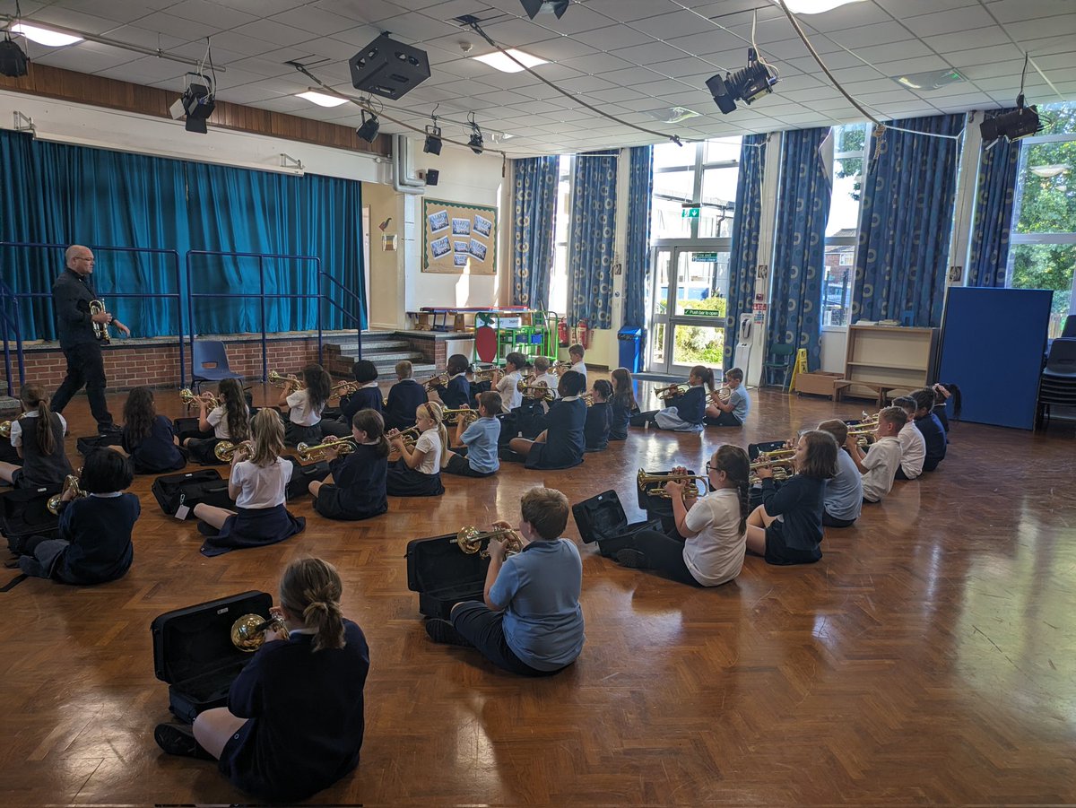 MicklemSchool's tweet photo. Year 4 had their first brass lesson this morning. #excited #inspired https://t.co/8UFAY0iNJn