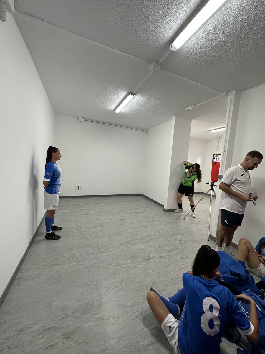 mecaderivas's tweet photo. NOTICIA | Volvemos a contar con un Aficionado Femenino, esta vez dirigido por @srm1092. De cara a la temporada que empieza, el equipo realizó su primera sesión de fotos esta semana. ¡El calendario está en el enlace de la noticia! #VamosMeca https://t.co/vJlkkqWo97 https://t.co/gsUeAeZU4C