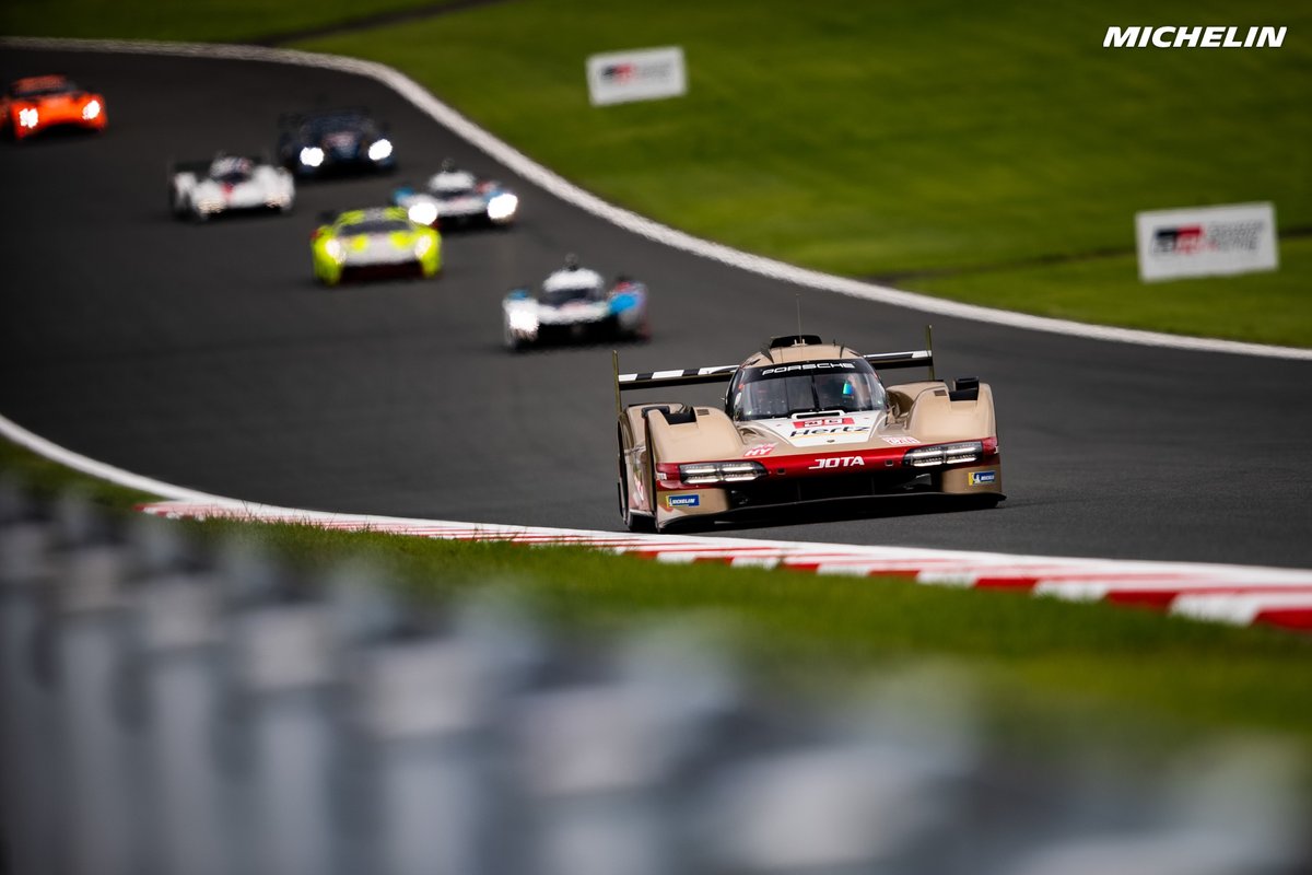 𝗙𝗿𝗶𝗱𝗮𝘆 𝗙𝗲𝗲𝗹𝗶𝗻𝗴  🥰

(📸 Michelin). #WEC #6hFuji #Porsche #JotaSport #Hypercar #EnduranceRacing #Motorsport #Picoftheday #FridayFeeling