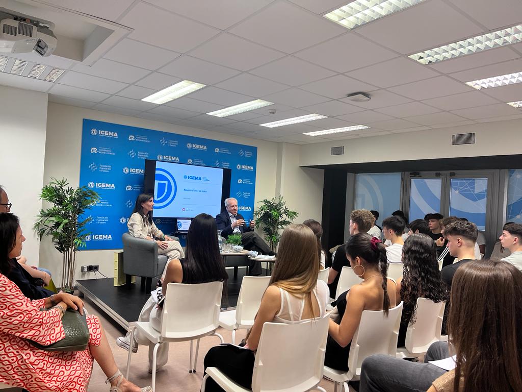 IGEMABUSINESS's tweet photo. Avui, 15 de setembre, és un dia especial per #IGEMA i la @fundacion_ff , ja que rebem amb els braços oberts a una nova generació de futurs #líders #empresarials.
Aquest és el començament d'una emocionant aventura #acadèmica i #personal. 🧠
Benviguts a la comunitat #IGEMA!😊 https://t.co/bAbqajotSr