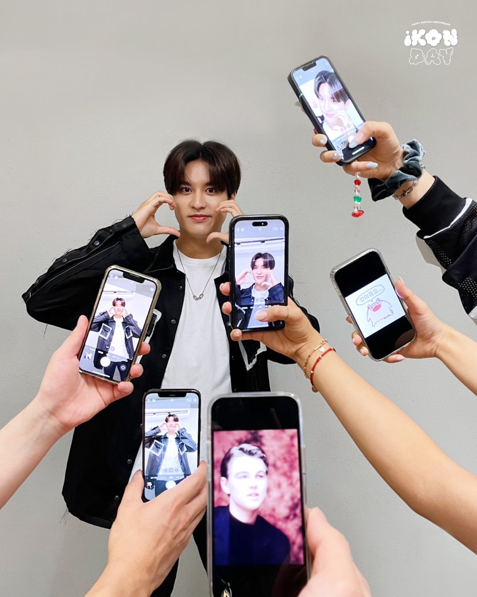 iKONIC_143's tweet image. [#FORiKONIC]

HAPPY iKON DAY ❣️
코니들도 한번 찰칵 📸 (빵야🎉) 

#iKON #아이콘
#iKONIC과_iKON_8주년_우리의PANORAMA