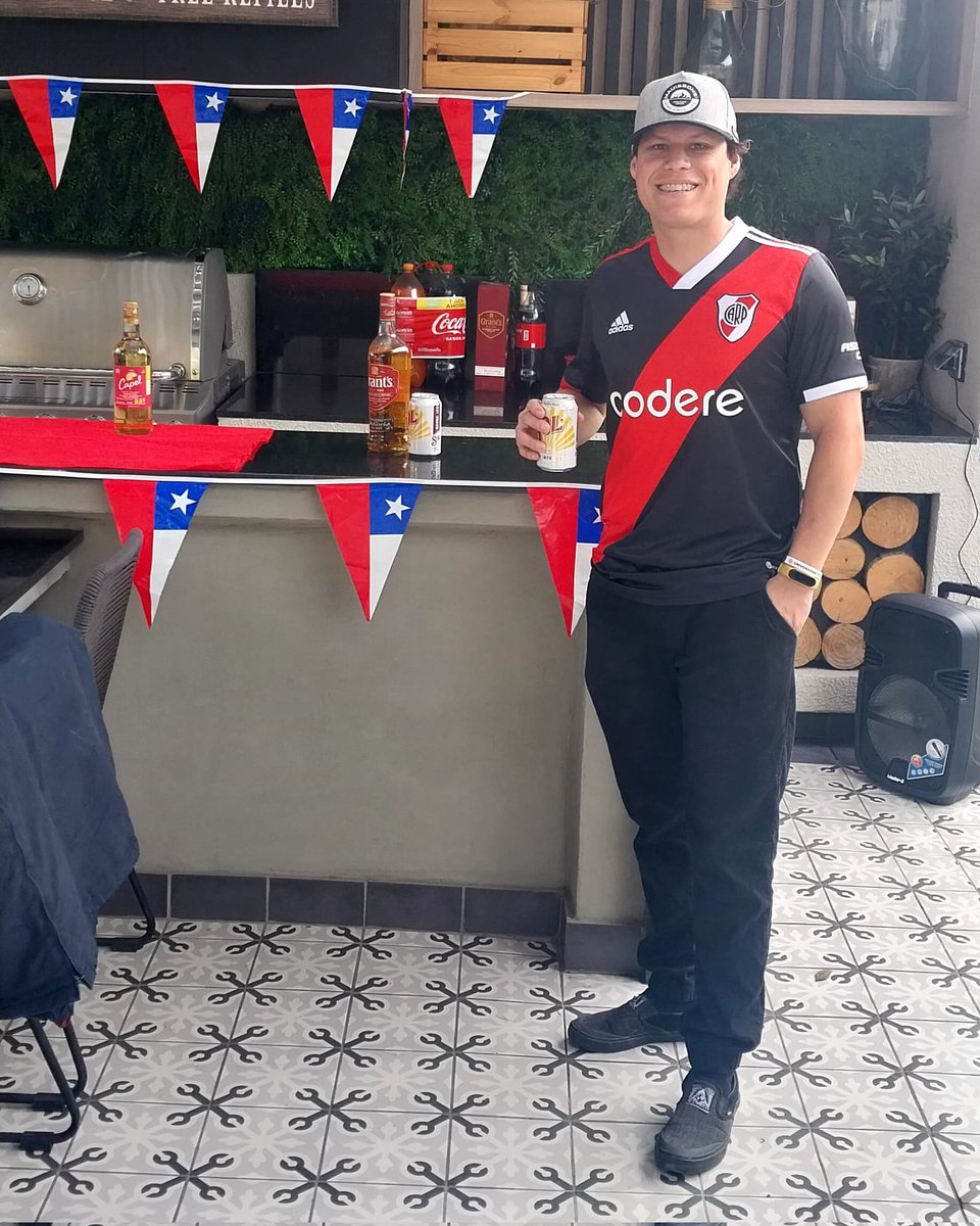 Kevin Aparicio (@appas1544) on Twitter photo 