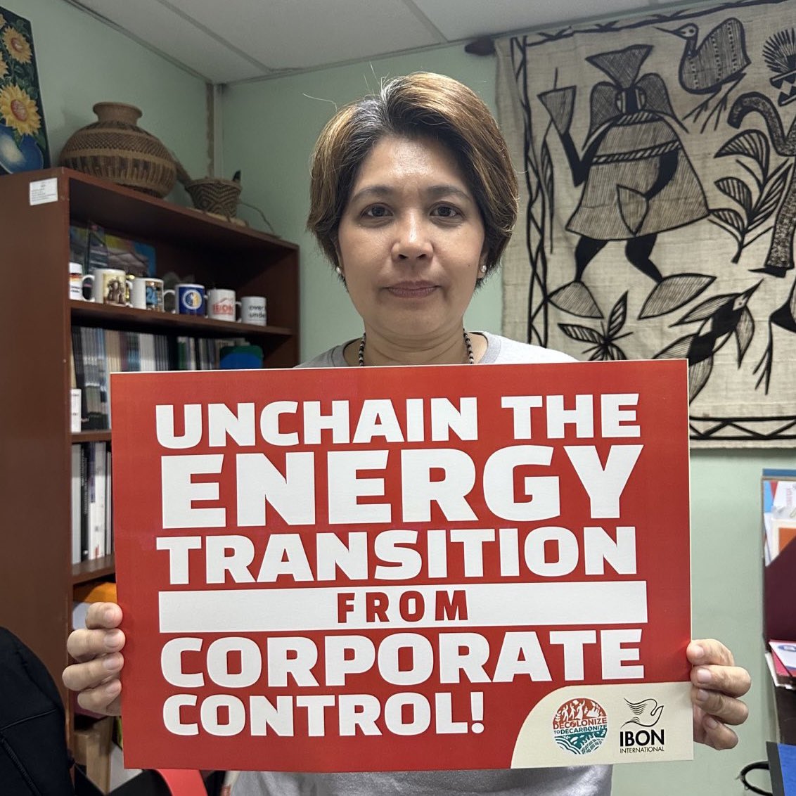 IBONIntlClimate's tweet photo. @FightFossils 👉 This entails rejecting corporate "climate solutions" that plunder the resources of the global South, privatise the commons, and dispossess communities.

#EndFossilFuels
#FastFairForever
#Decarbonize2Decarbonize https://t.co/FZon5A27Ct