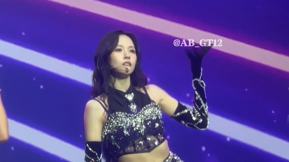 AB_GT12's tweet photo. My potato cam could not give her justice but she’s absolutely stunning

#TWICE_5TH_WORLD_TOUR_BERLIN
#TWICEinBERLIN 
#MINA #TWICE https://t.co/A9giHx2Lps
