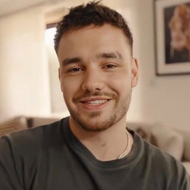 Liam is the warmest, handsome, protective, brave and an angel.
#WeLoveYouLiam 
❤️😘🤗